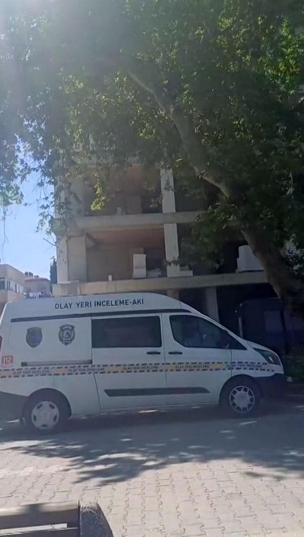Yalova’da inşaatın 5. katından düşen işçi ağır yaralandı 