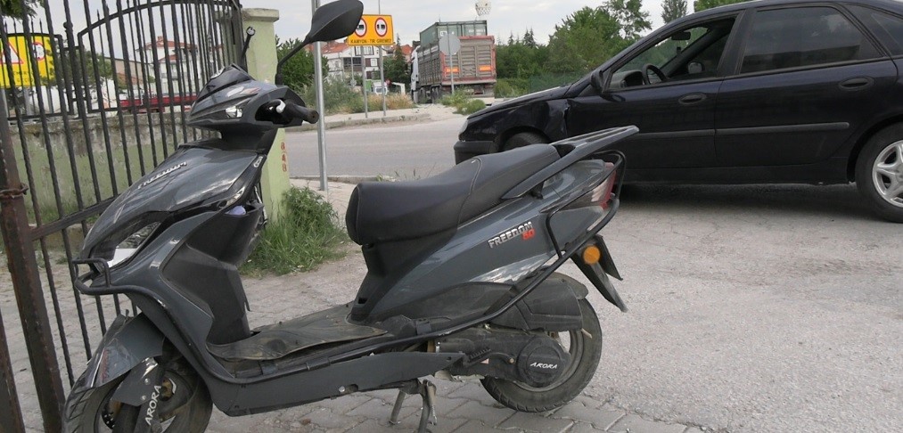 Tavşanlı’da trafik kazası, 2 kişi yaralandı 