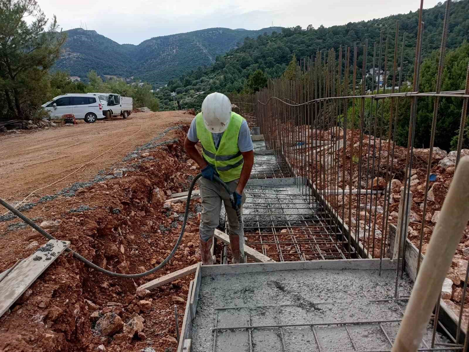 MUSKİ arıza kaynaklı su kesintilerinin ortadan kaldırılması için çalışıyor 