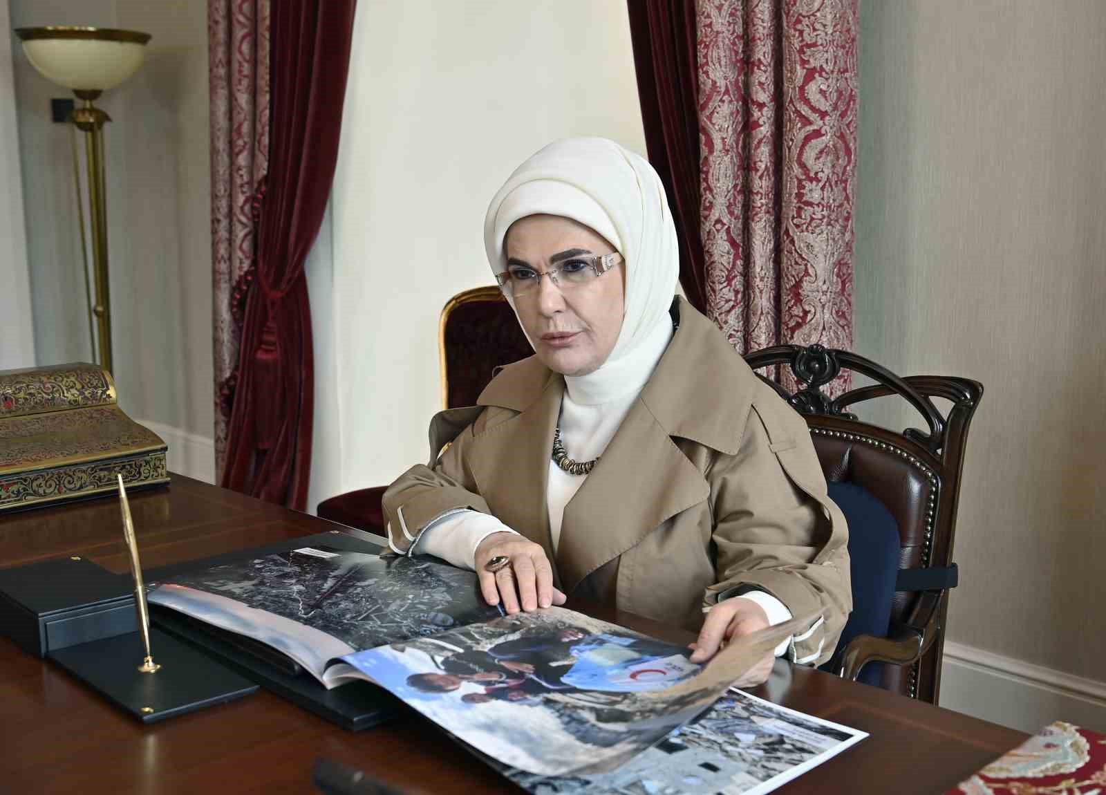 Emine Erdoğan, Türk Kızılay’a kurban bağışında bulundu 