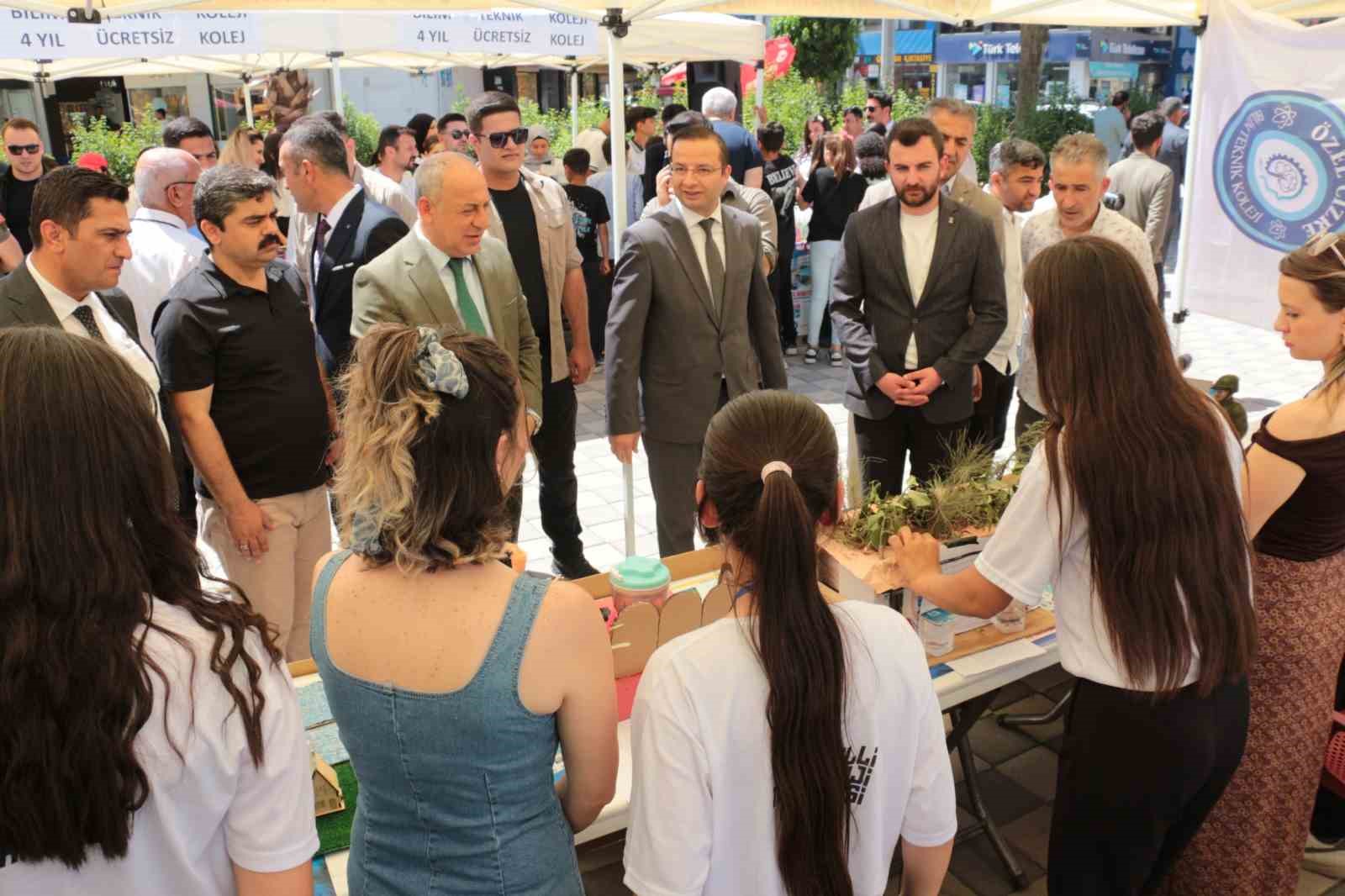 Şırnaklı öğrencilerden 