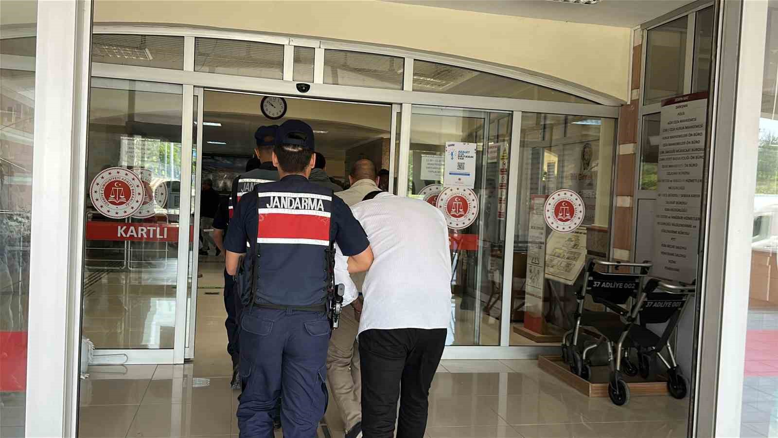 Sahte lastik ilanlarıyla onlarca milyonluk vurgun yapan örgüt çökertildi: 8 gözaltı 