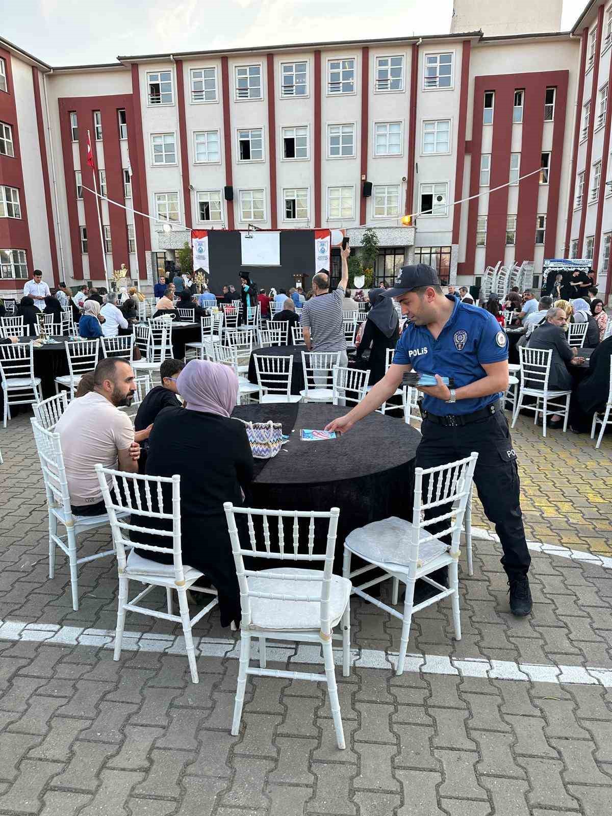 Bayram öncesi dolandırıcılara karşı harekete geçtiler 