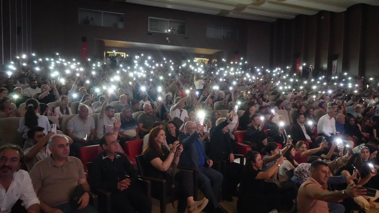 Musa Eroğlu konseri büyük ilgi gördü 