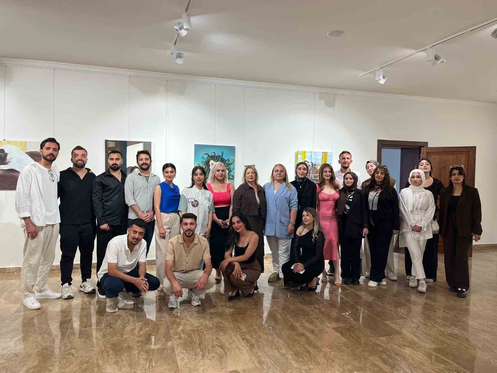 Munzur Üniversitesi resim bölümü sergisi sanatseverlerle buluştu 