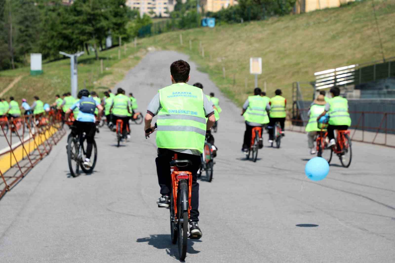Dünya Bisiklet Günü’nde pedallar vadide sağlıklı bir dünya için döndü 