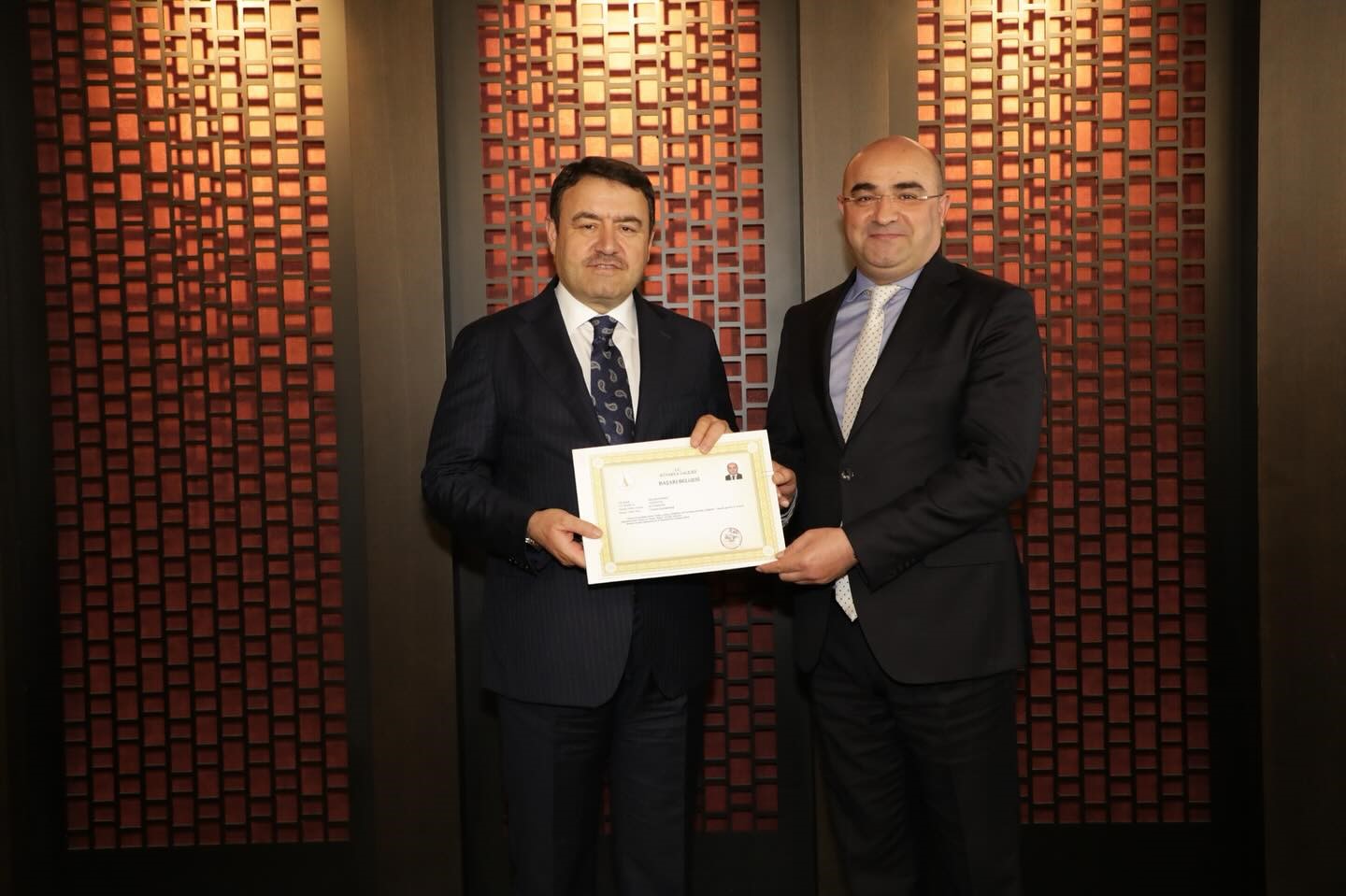 Kütahya’da tayin olan mülki idare amirleri onuruna veda yemeği 