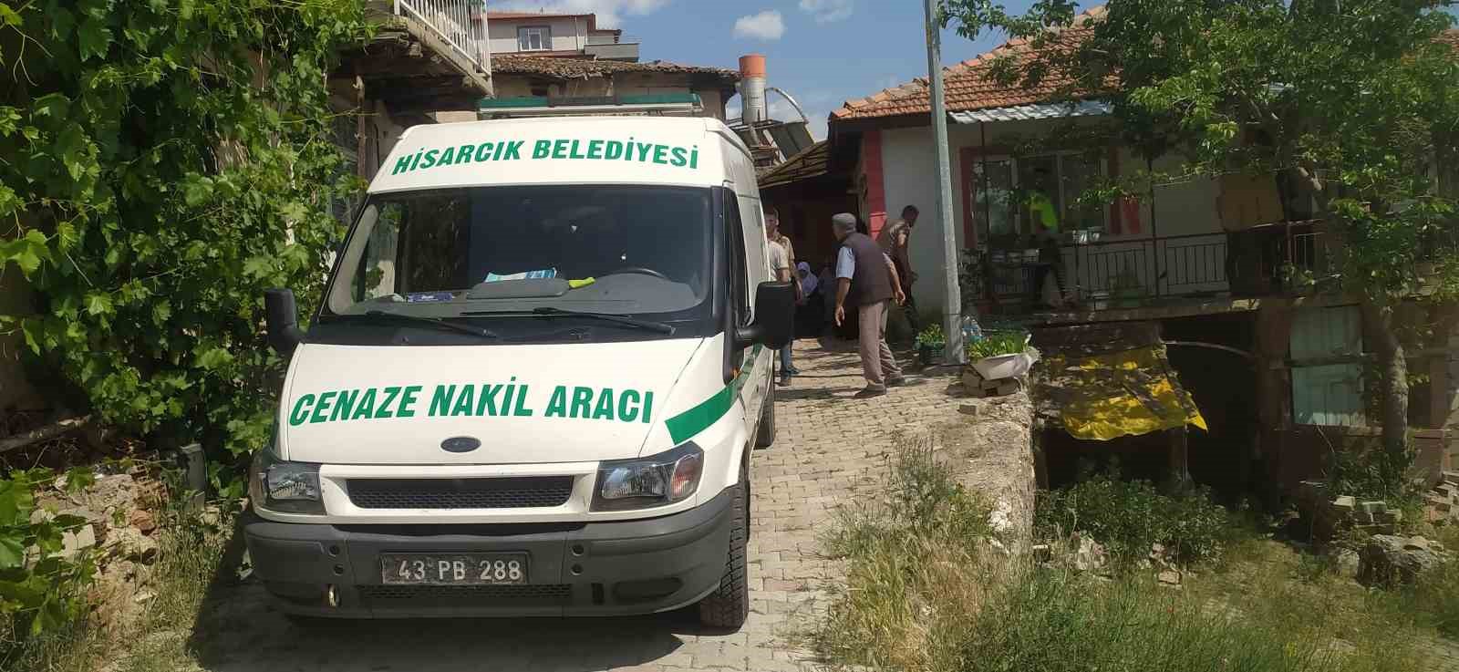 Hisarcık’ta yaşlı kadın evinde ölü bulundu 