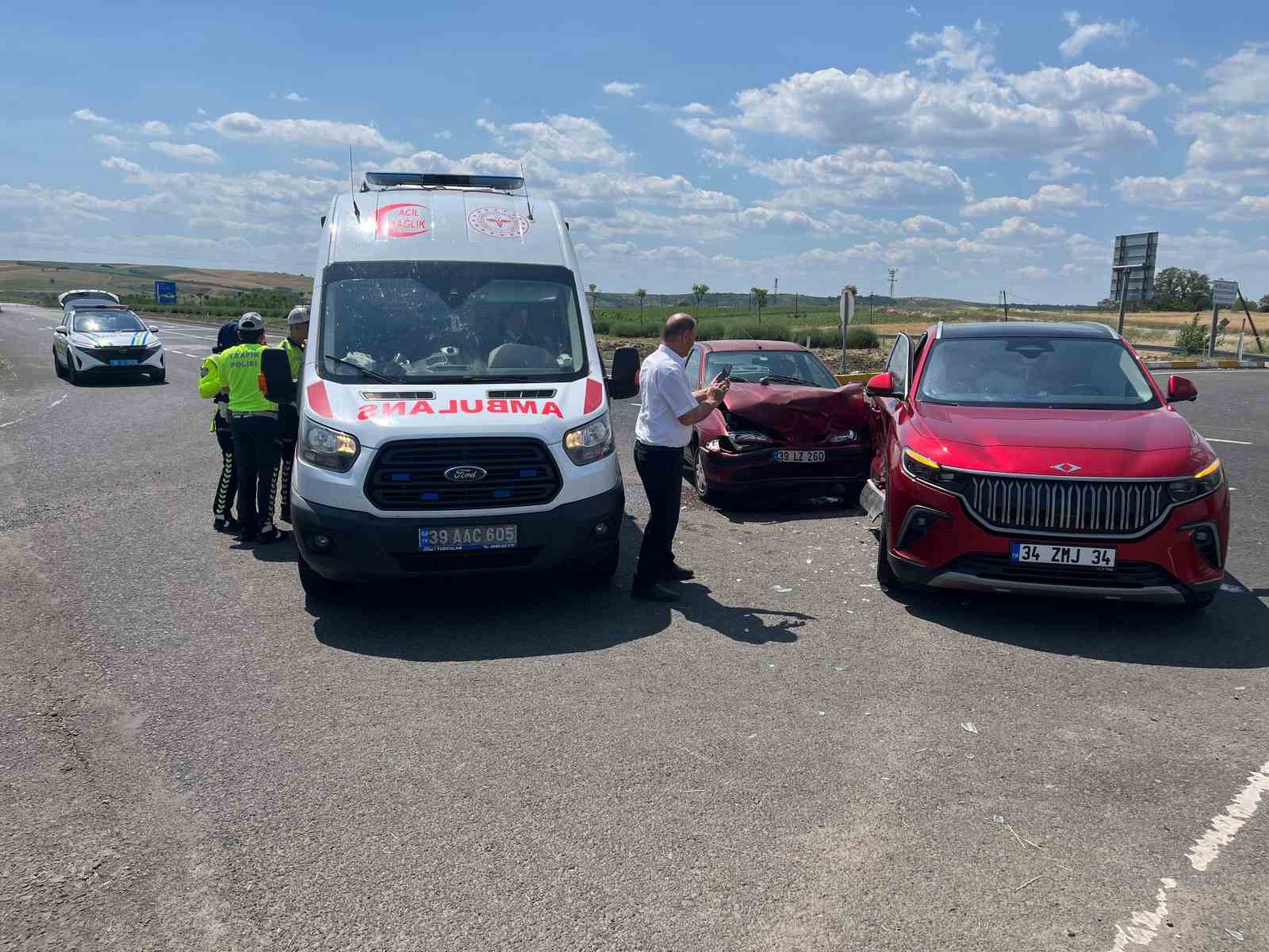 Muratlı’da trafik kazası: 3 yaralı 