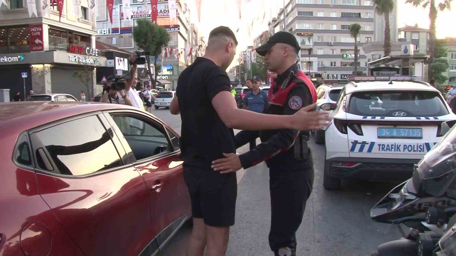 İstanbul Emniyet Müdürü Selami Yıldız, Ümraniye’de asayiş ve narkotik uygulamasını yerinde denetledi 