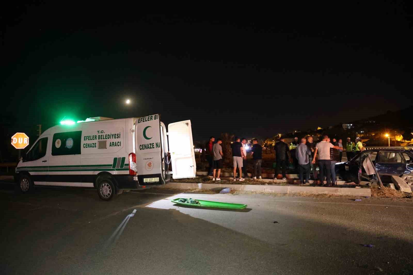 Aydın’da feci kaza... İki otomobil çarpıştı: 2 ölü, 3 yaralı 