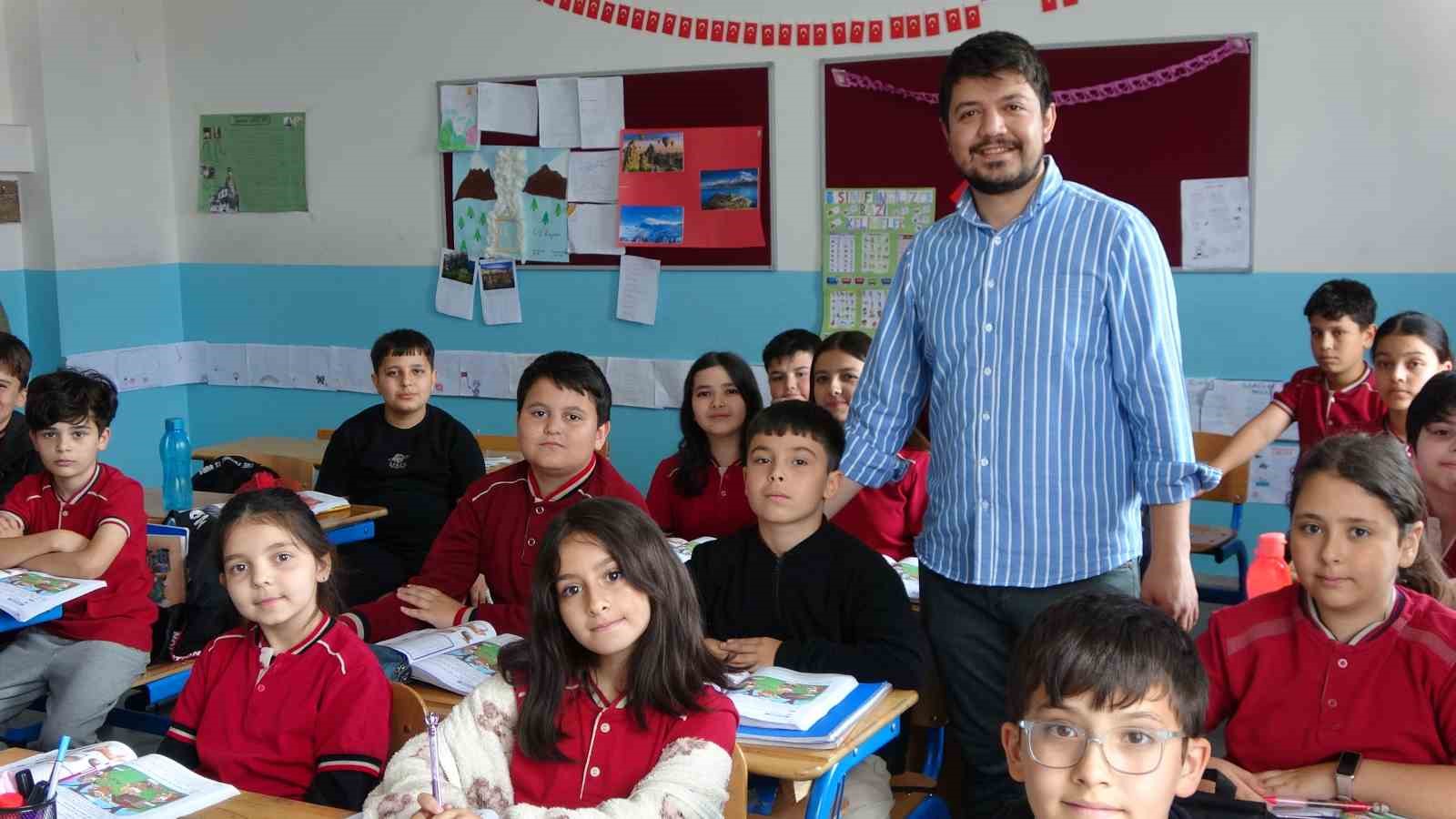 Boş vakitlerinde çobanlık yapan 11 yaşındaki Emir Ali Dişlioğlu, bursluluk sınavından 500 tam puan aldı 