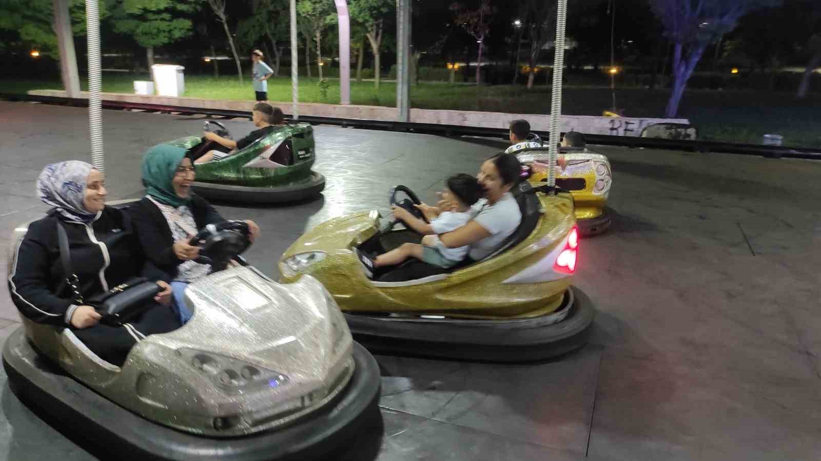 Şehit emanetleri lunaparkta bayram coşkusu yaşadı 