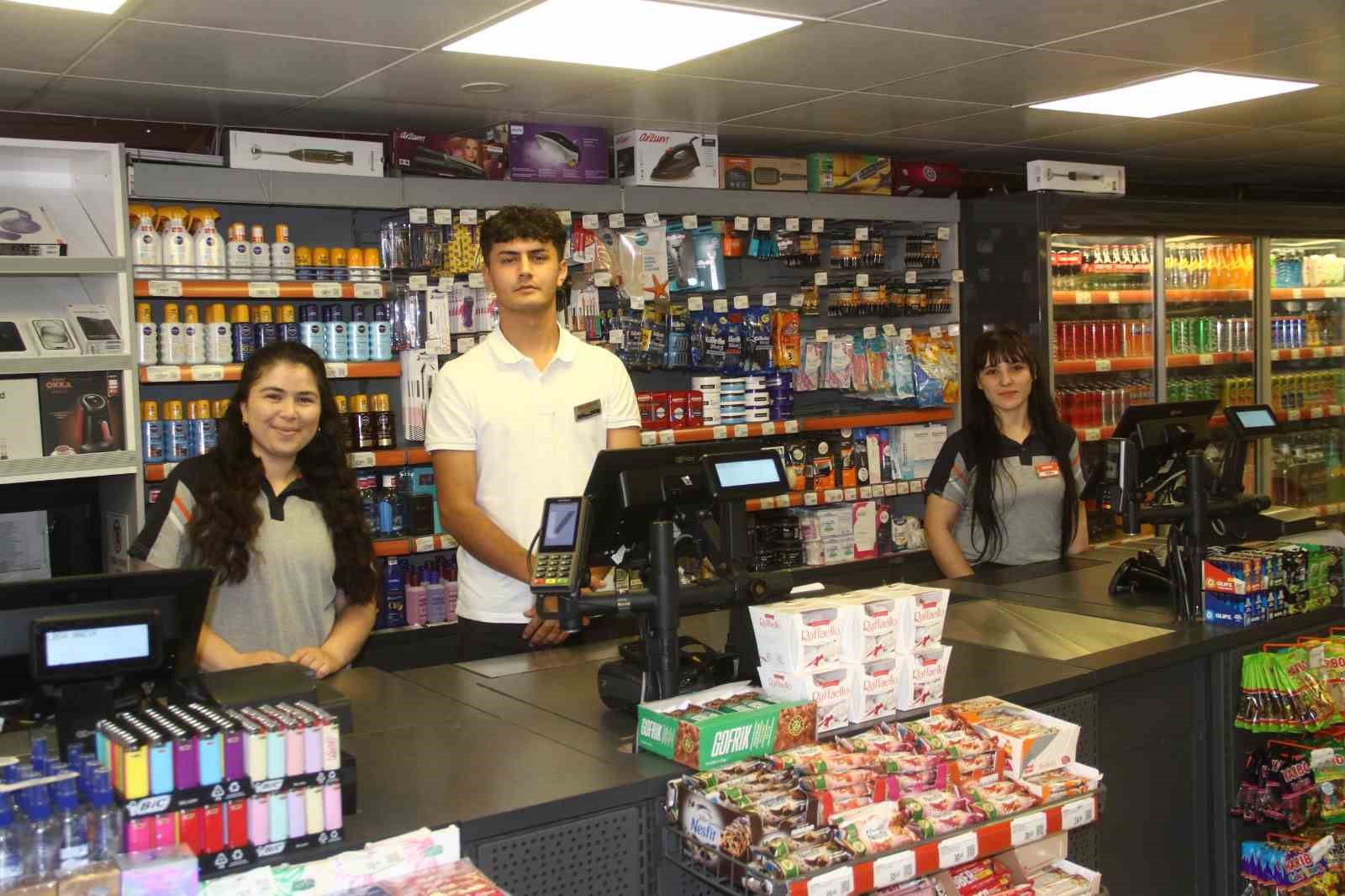 Migros Deniz Market, Göcek Koylarında 10. yaz sezonuna başladı 