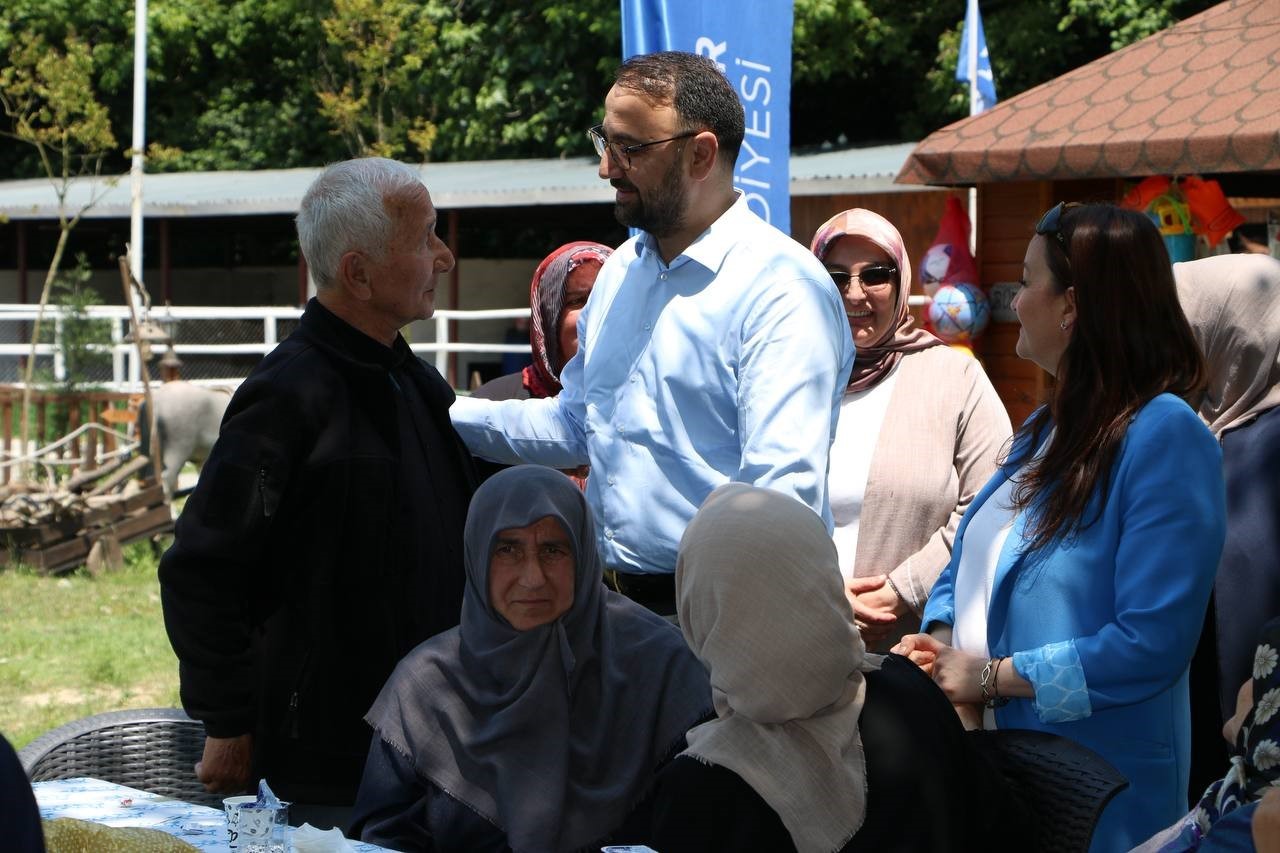Geyveli çınarlar YADEM’le doğayı tüm güzelliğiyle teneffüs etti 