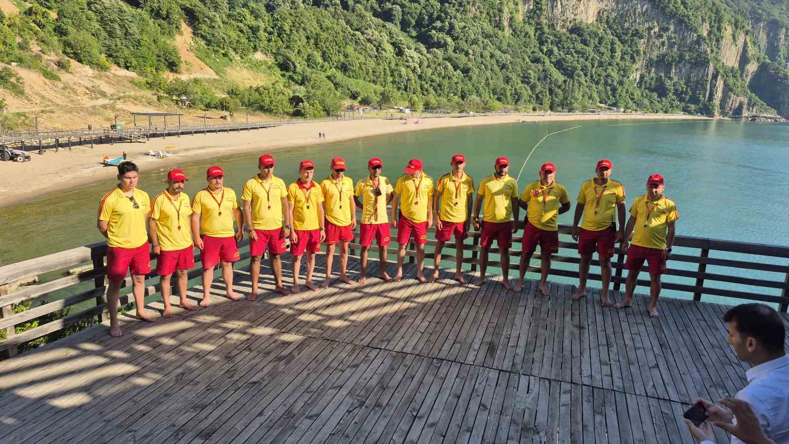 Can kurtaranlar nefesleri kesen tatbikatla göreve başladı 