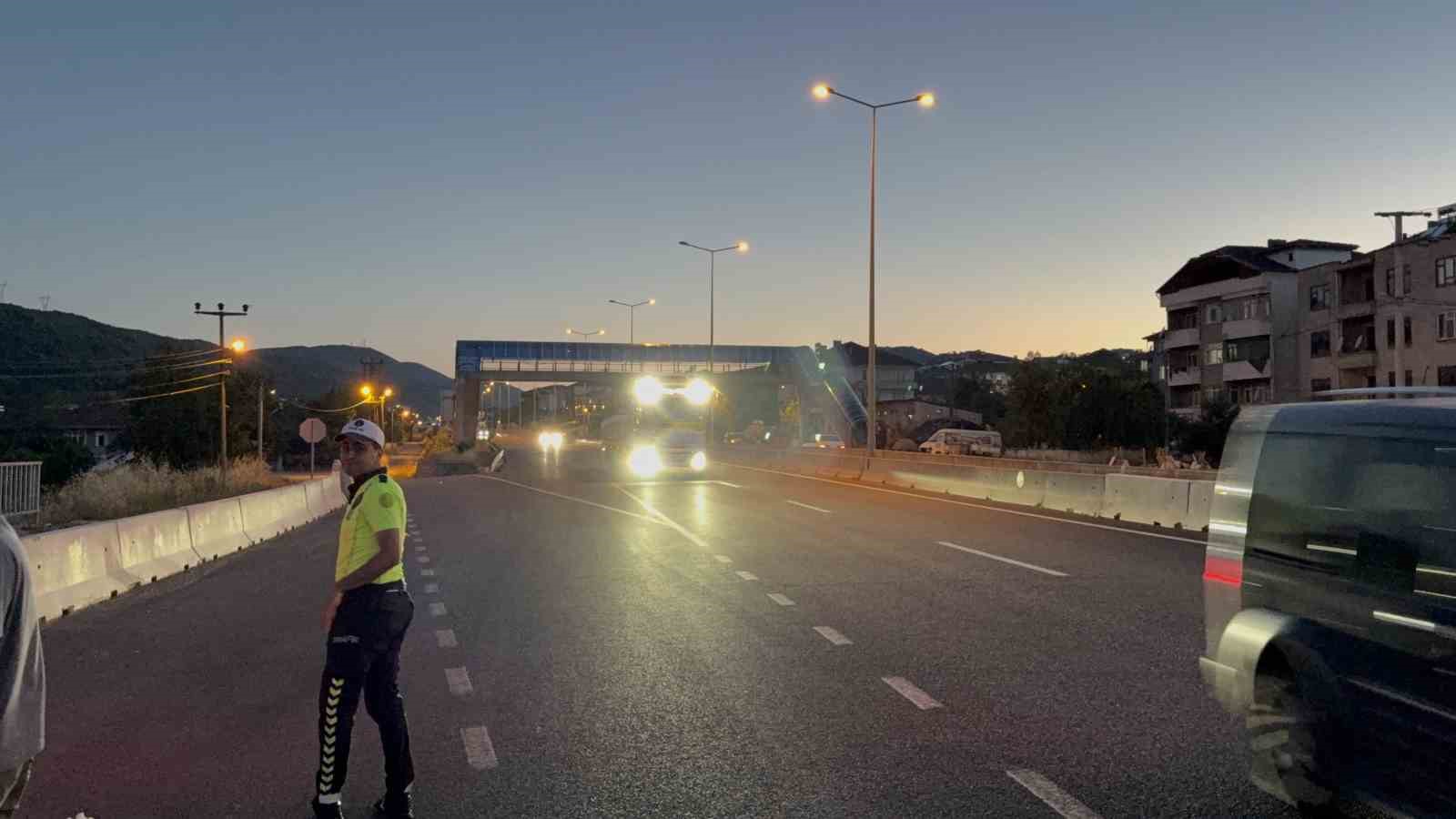 Yasak olmasına rağmen yola çıktı, cezayı yedi 