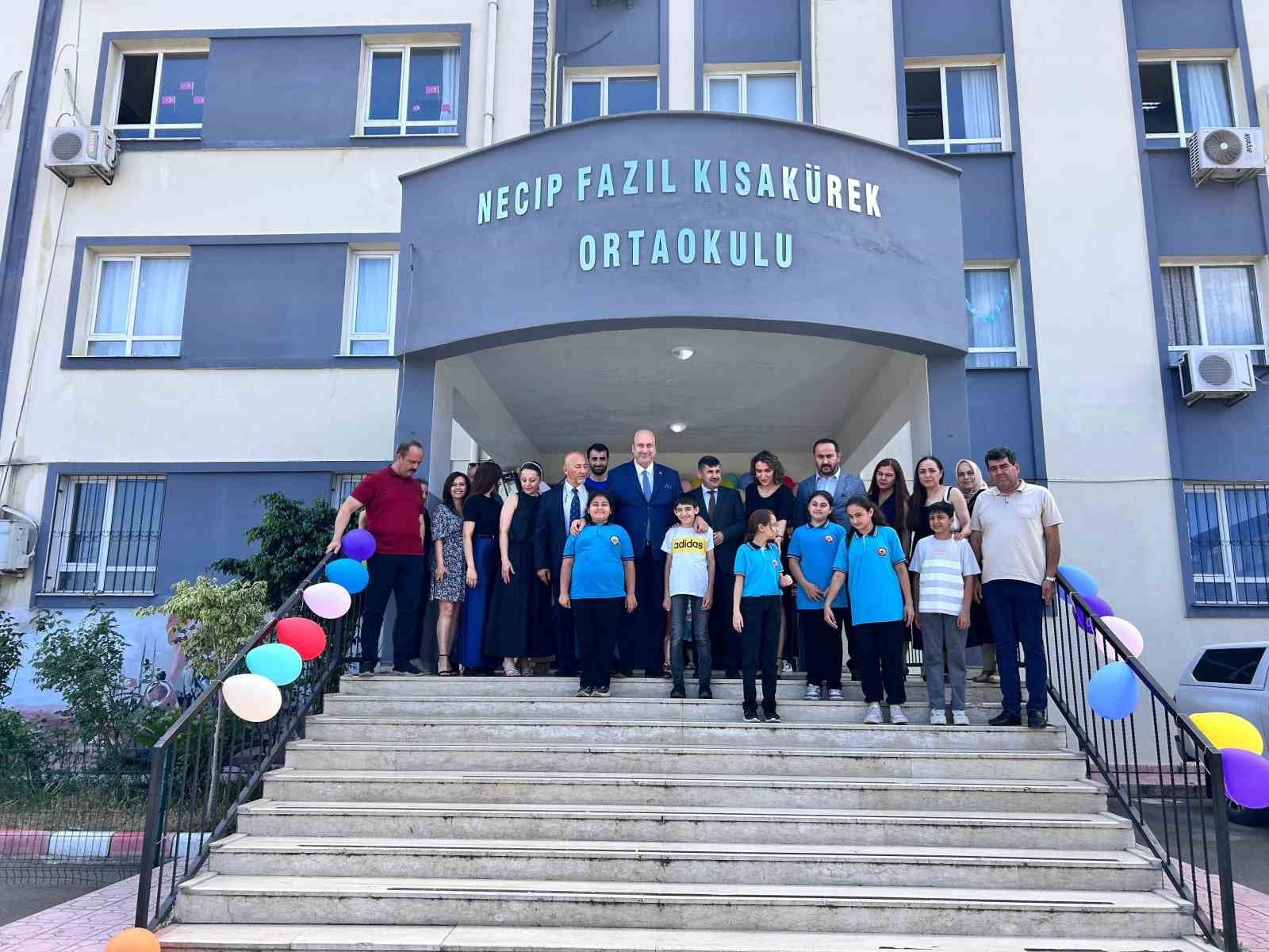 İskenderun’da özel eğitim öğrencilerinin geri dönüşüm sergisi açıldı 