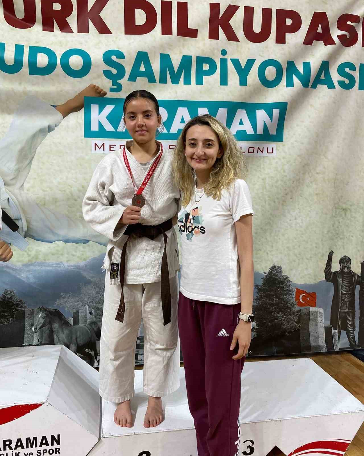 Kütahya Belediyespor’dan U14 Türkiye Oryantiring Şampiyonası’nda başarı