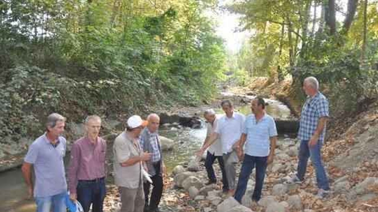 İzinsiz 33 kaynaktan su çektiği öne sürülen firmanın tesis ve üretim izni iptal edildi 