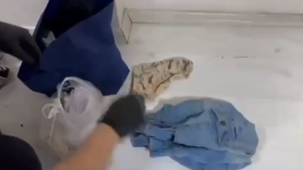 Havayoluyla Denizli’ye gelen yabancı yolcu 1,25 kilo uyuşturucu ile yakalandı 