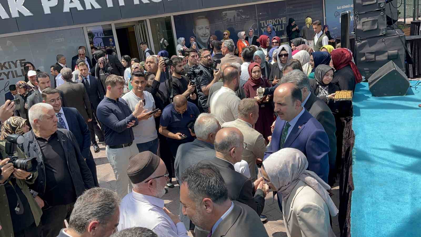 AK Parti Konya’da bayramlaşma programı düzenlendi 