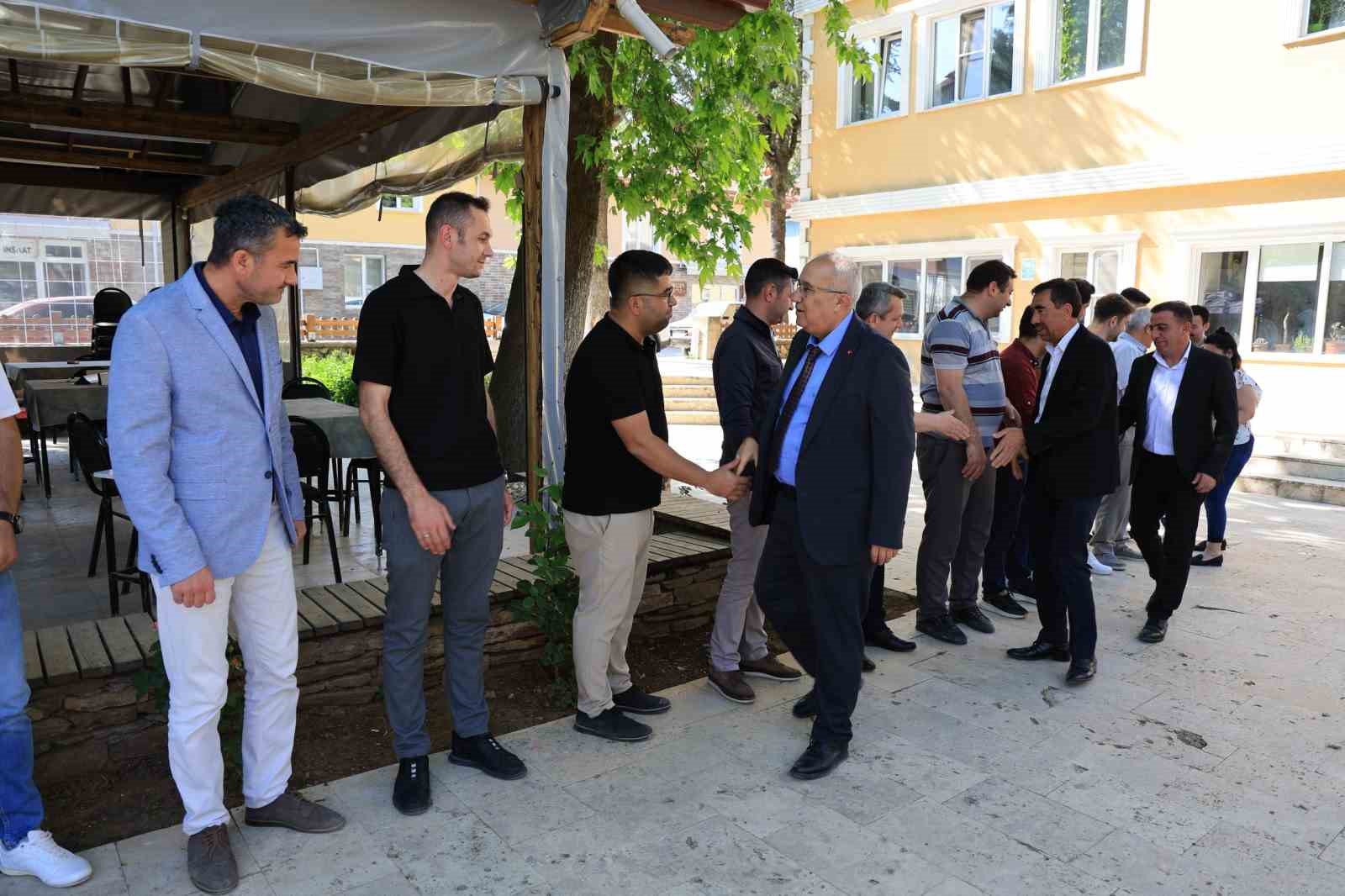 Çameli Belediyesinde Başkan Arslan mesai arkadaşlarıyla bayramlaştı 