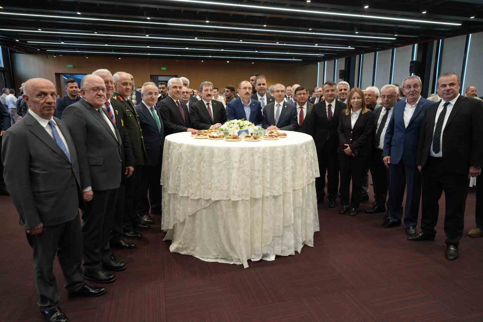 Samsun protokolü bayramlaştı 
