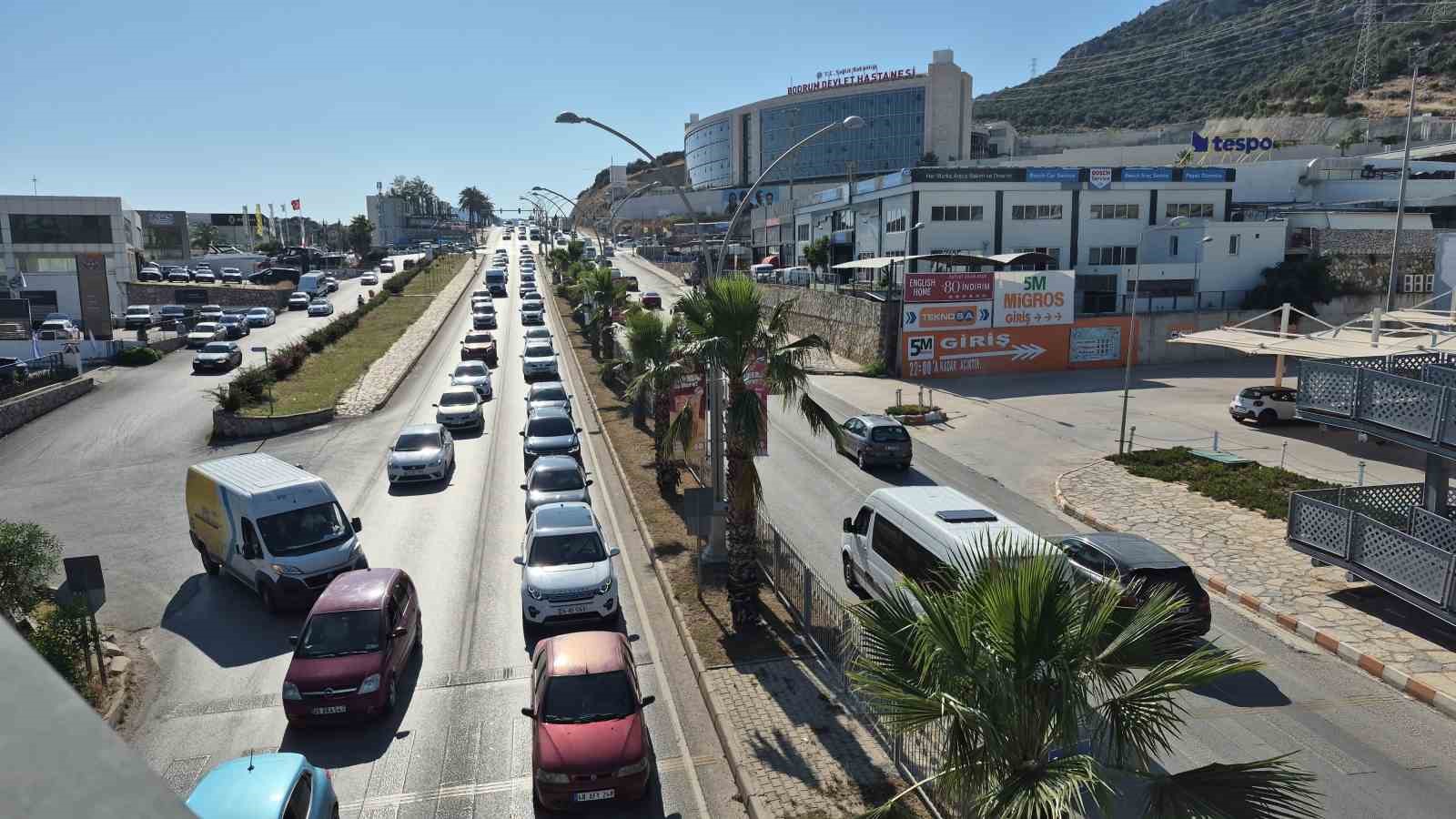 24 saatte 50 bin araç girdi 