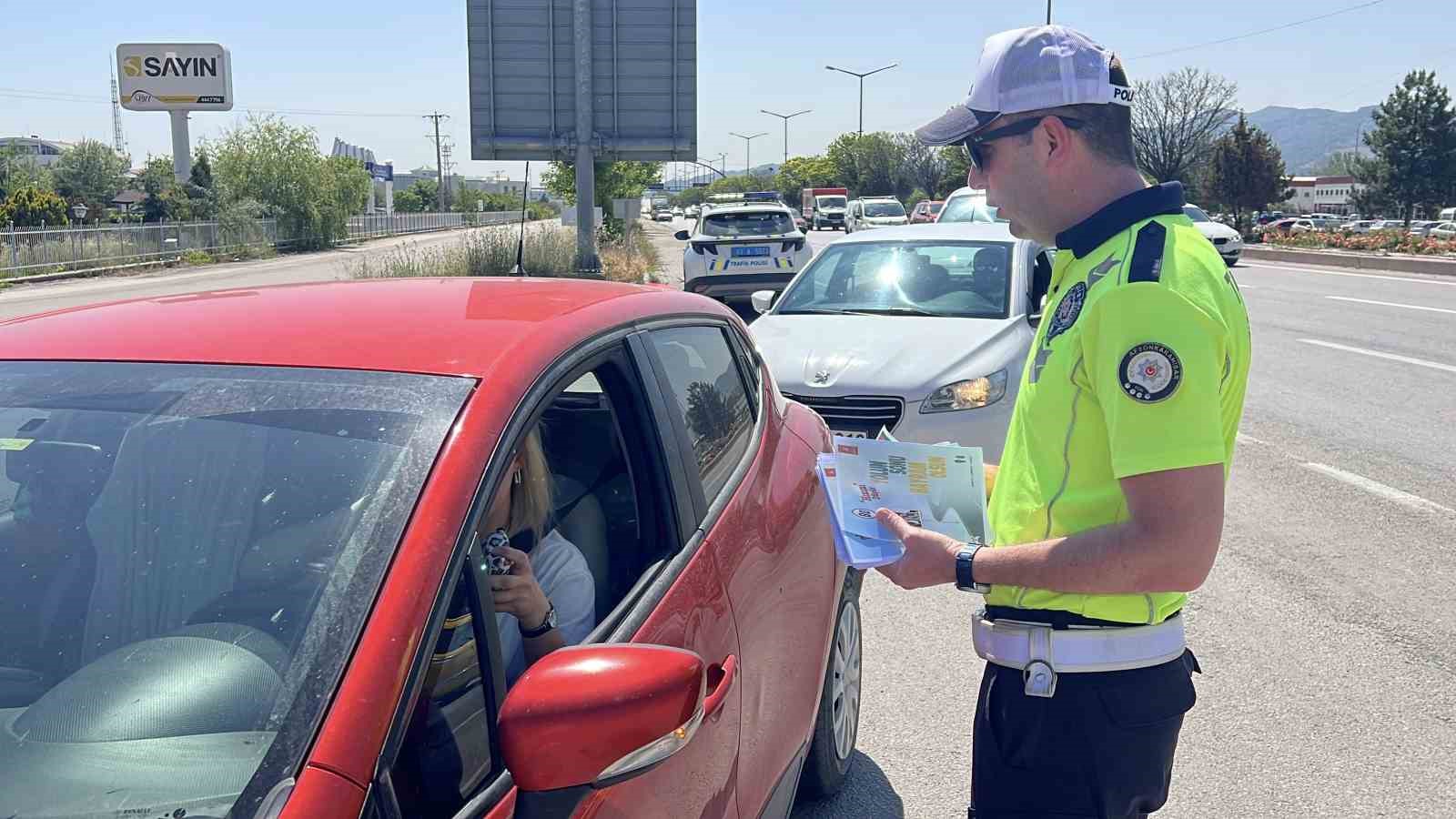 Afyonkarahisar’da Kurban Bayramı öncesi trafik denetimleri arttı 