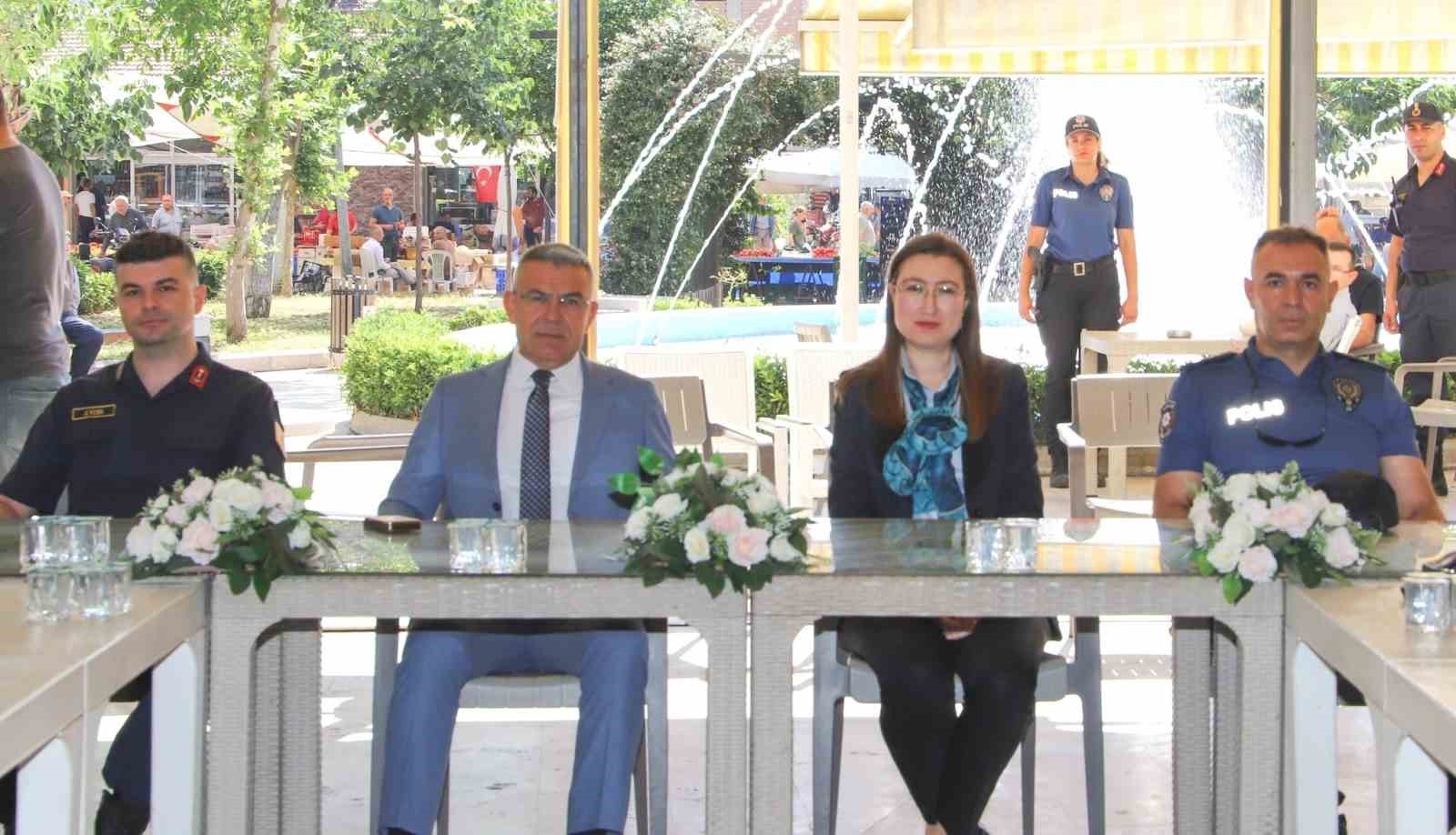 Köşk protokolü bayramlaştı 