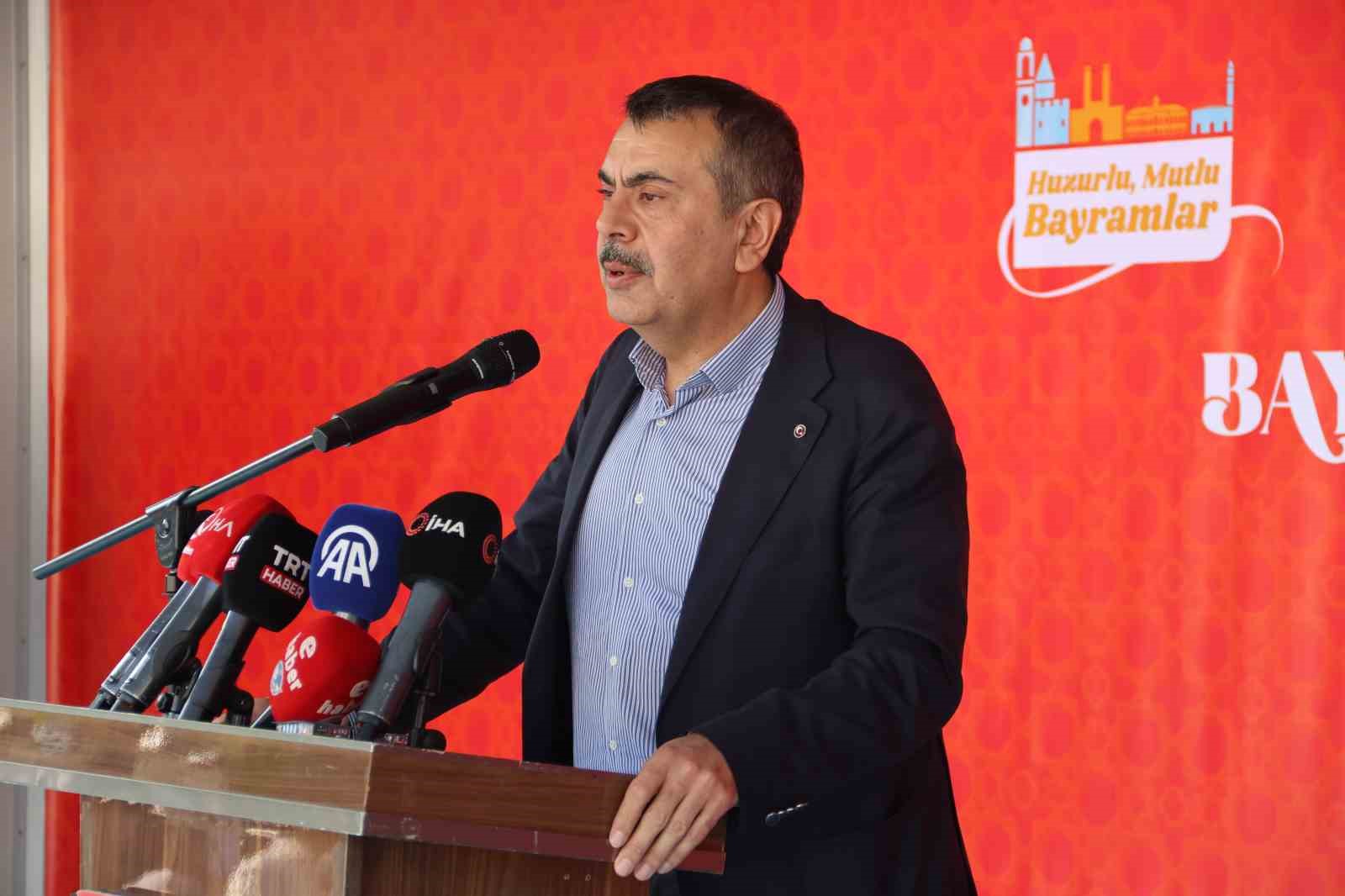 Milli Eğitim Bakanı Tekin: 