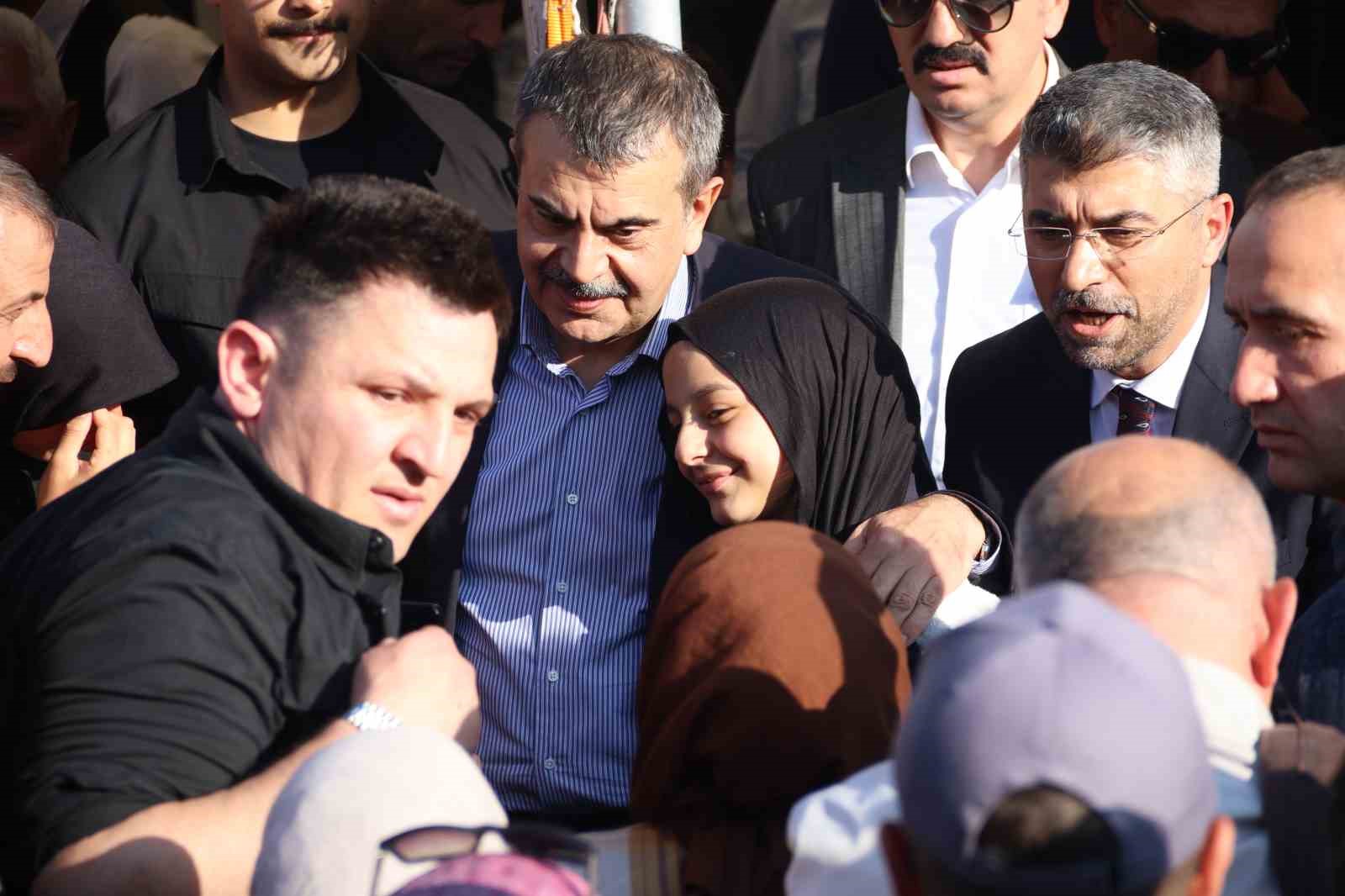 Milli Eğitim Bakanı Tekin: 