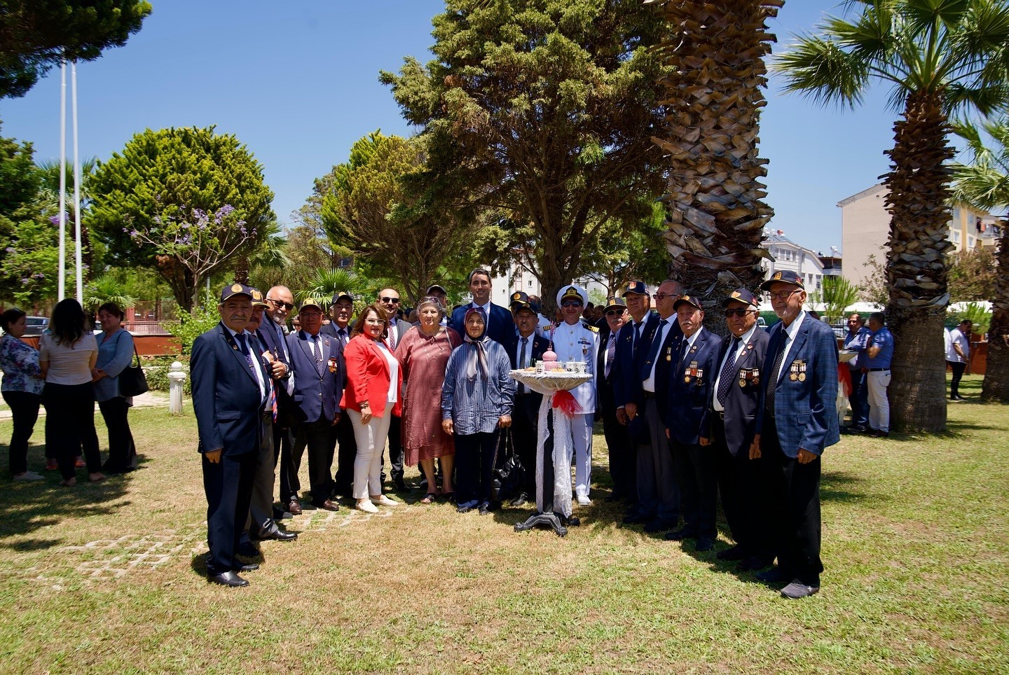 Didim’de ilçe protokolü bayramlaştı 