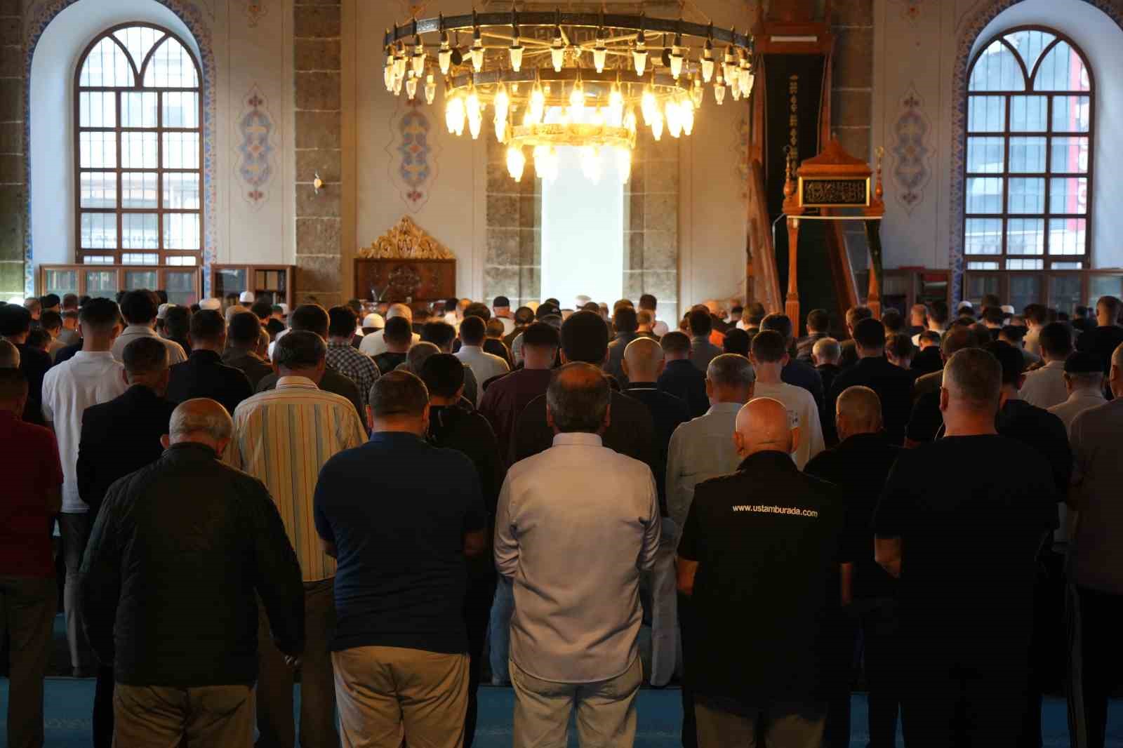 Samsun’da Kurban Bayramı namazı kılındı 