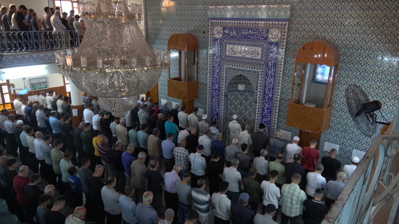 Kilis’te Kurban Bayramı sevinci: Camiler doldu 