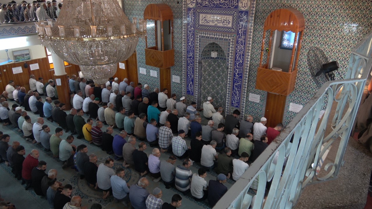 Kilis’te Kurban Bayramı sevinci: Camiler doldu 