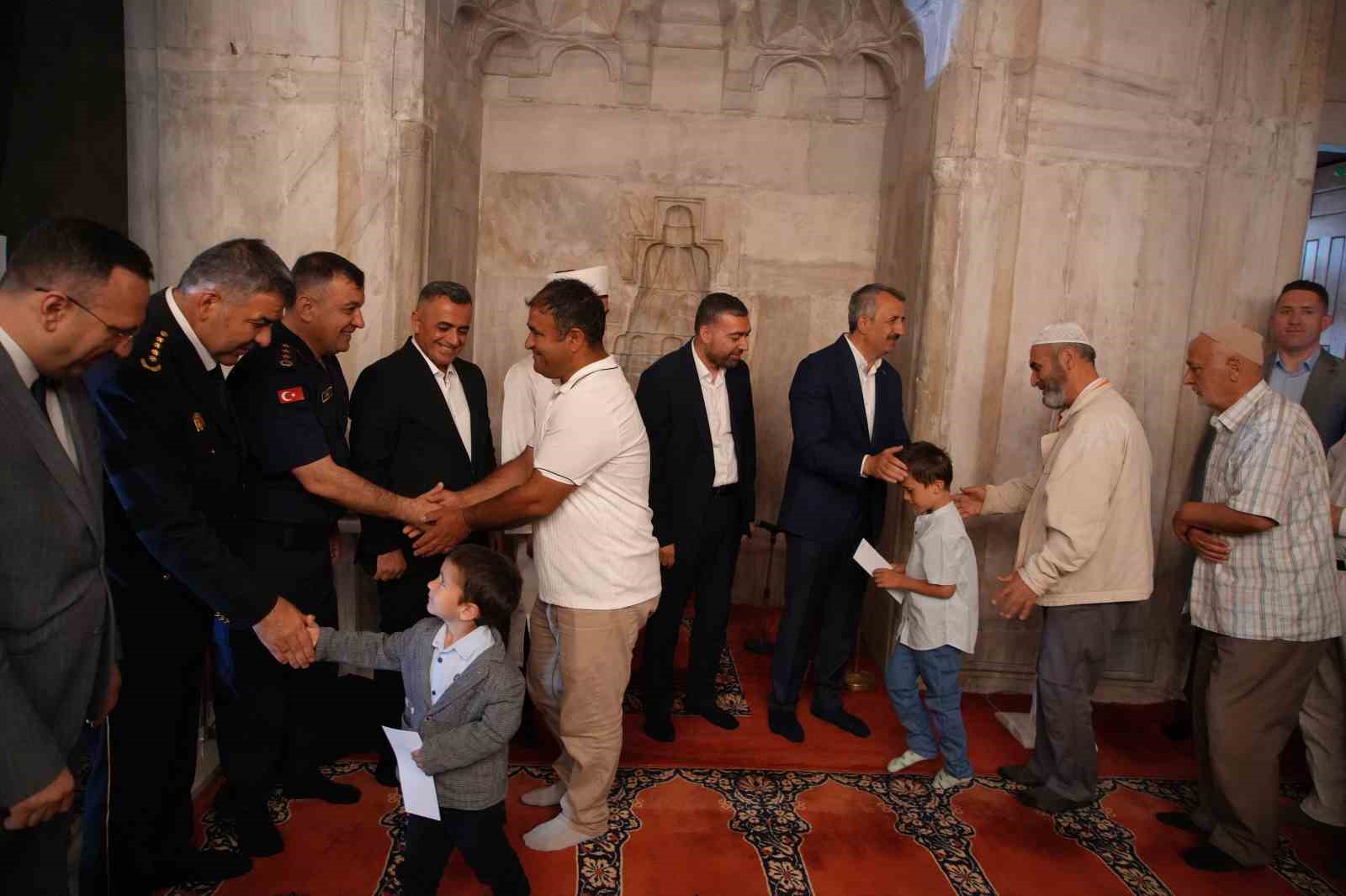 Edirne’de Kurban Bayramı namazı coşkusu 