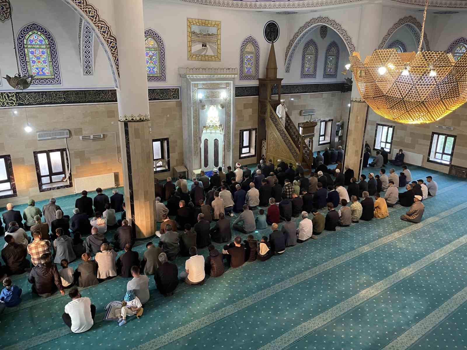 Malazgirt’te Kurban Bayramı kutlanıyor 