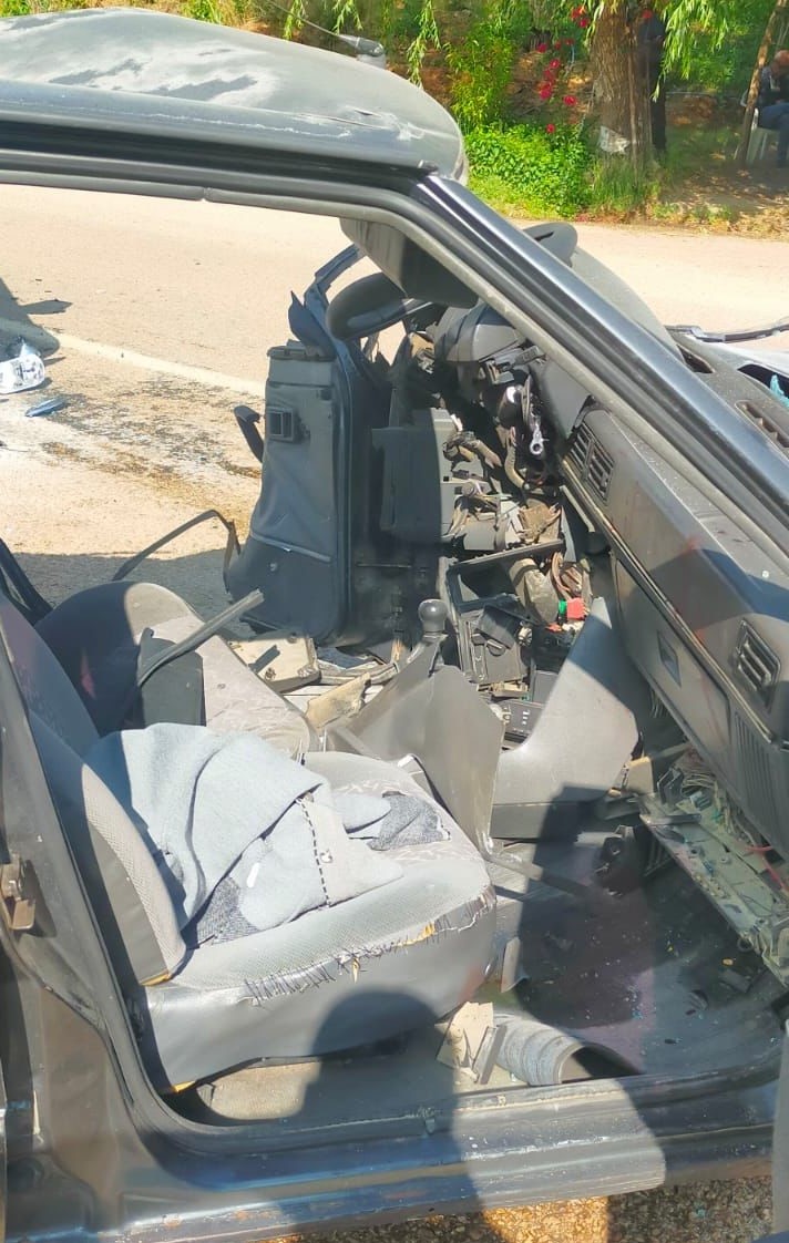 Adana’da ambulans ile otomobil çarpıştı: 1 ölü, 4 yaralı 