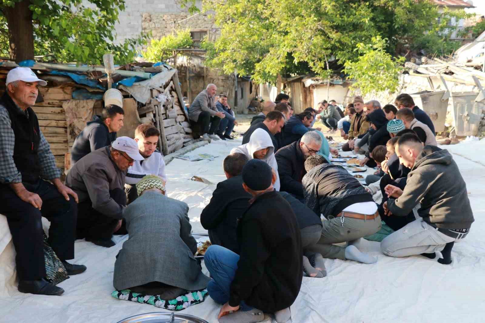 Konya’da mahalleli kurbana ‘Bayram Damı’ ile başlıyor. 