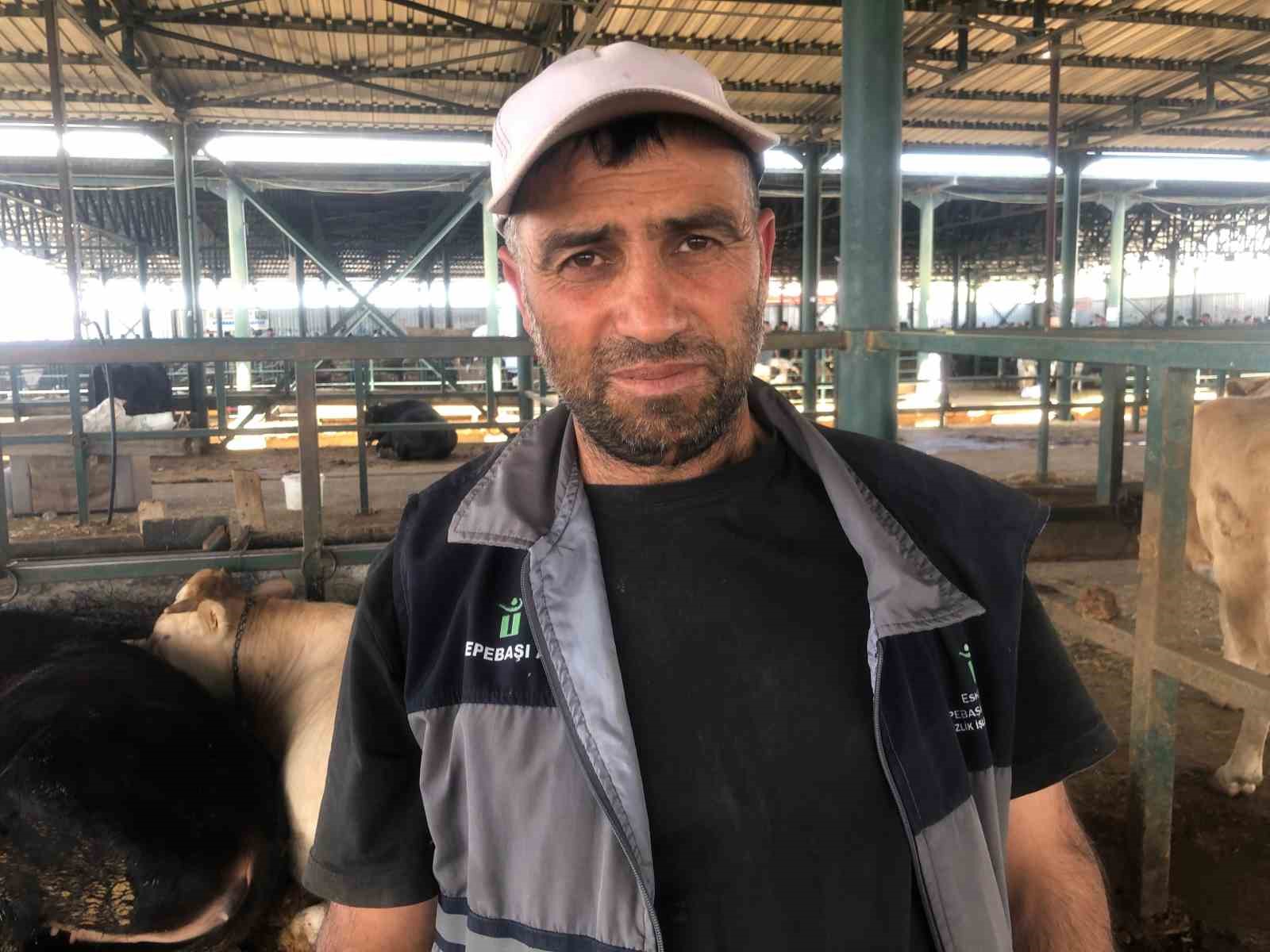 Büyükbaş hayvanlar kendi maliyetlerini çıkarmıyor 