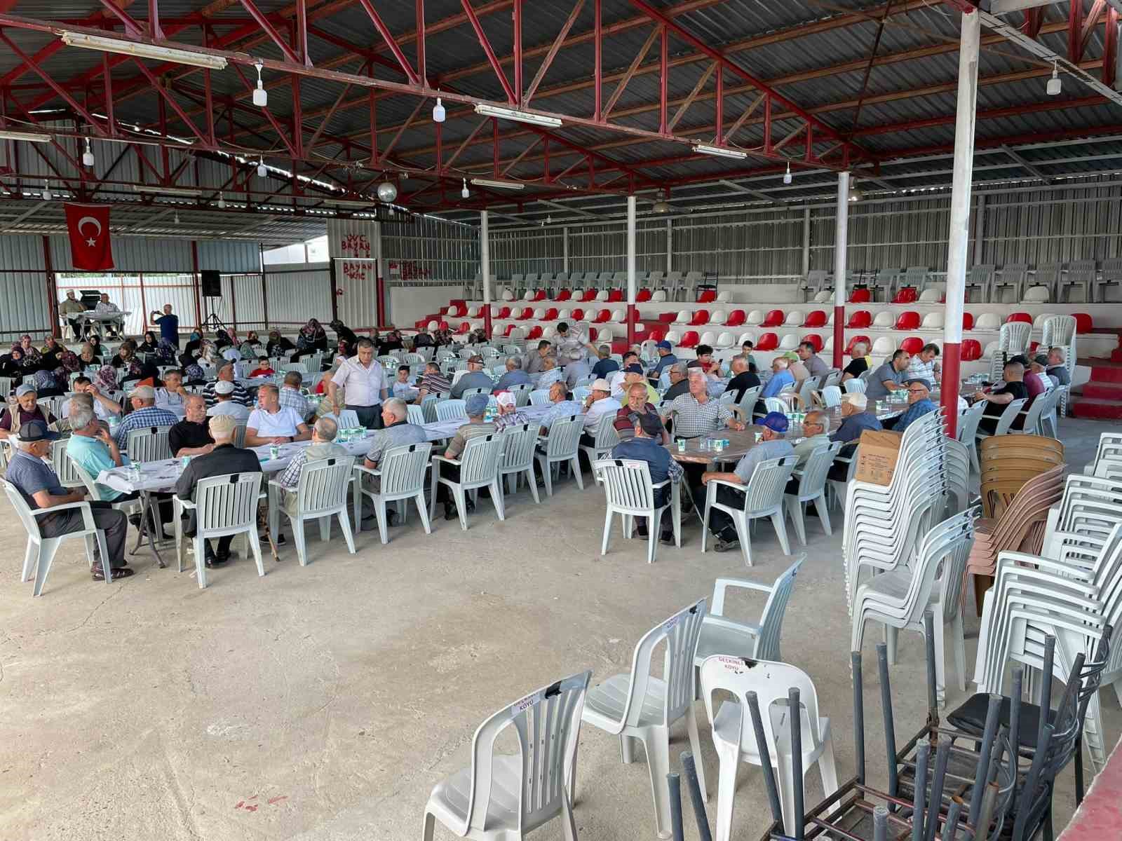 Edirne’nin bu köyünde her bayram öncesi mevlit geleneği asırlardır sürüyor 