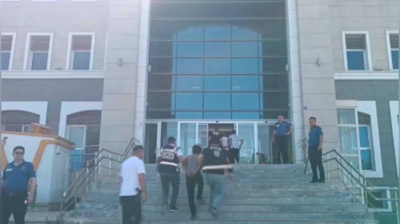 Şanlıurfa’da operasyonla yakalanan 3 cinayet şüphelisi tutuklandı 