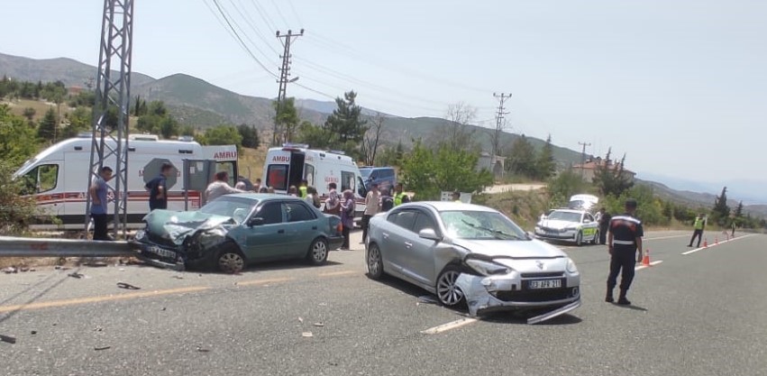 Elazığ’da trafik kazası: 5 yaralı 