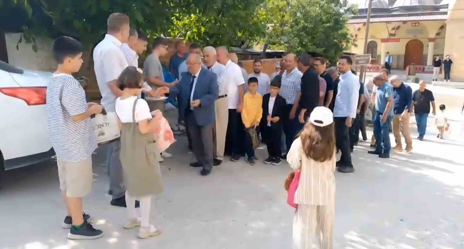 Darende’de yarım asırlık bayram geleneği sürdürülüyor 