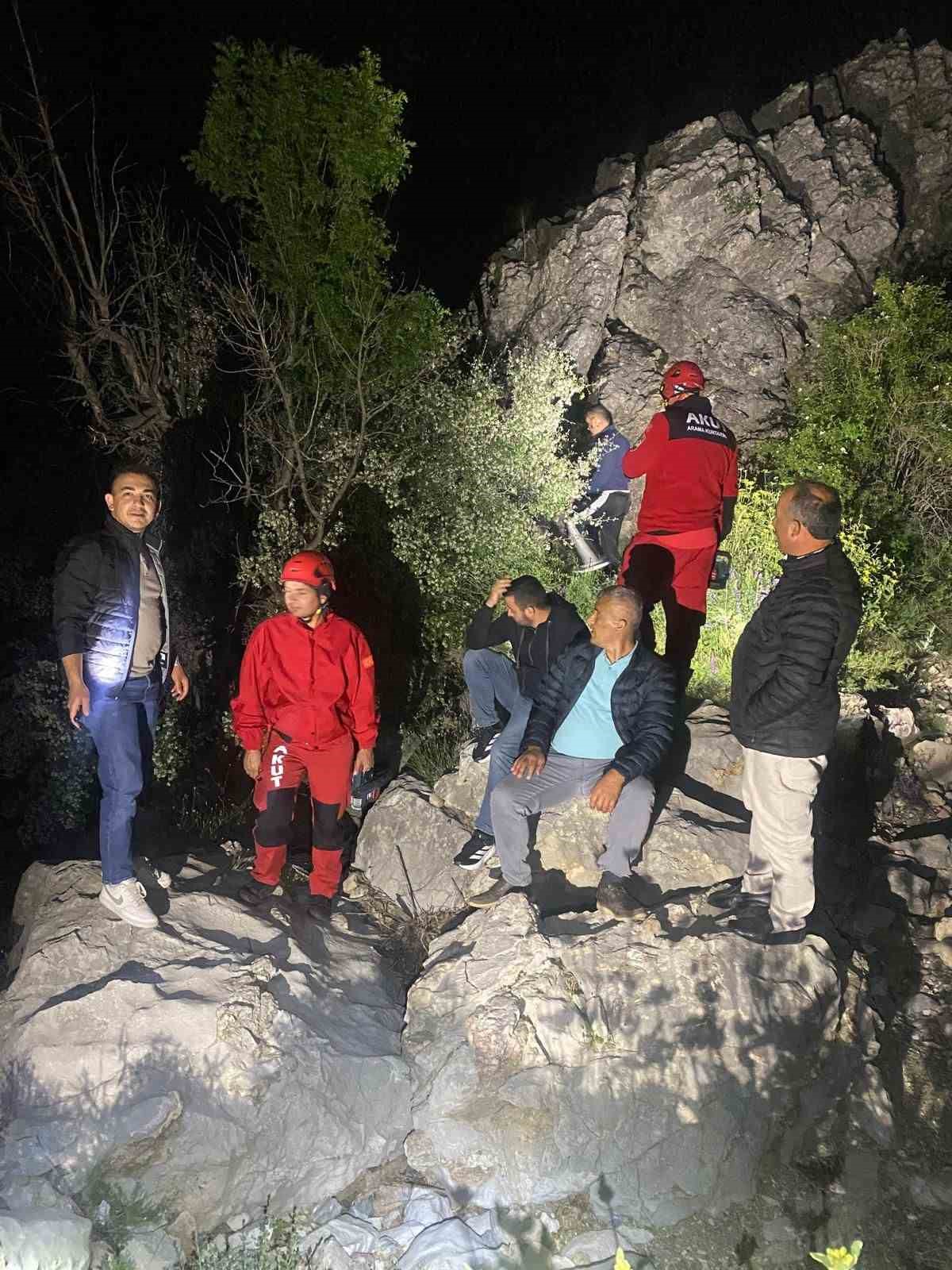 Yayla yolunda kayboldu, gece boyunca devam eden aramalar sürüyor 