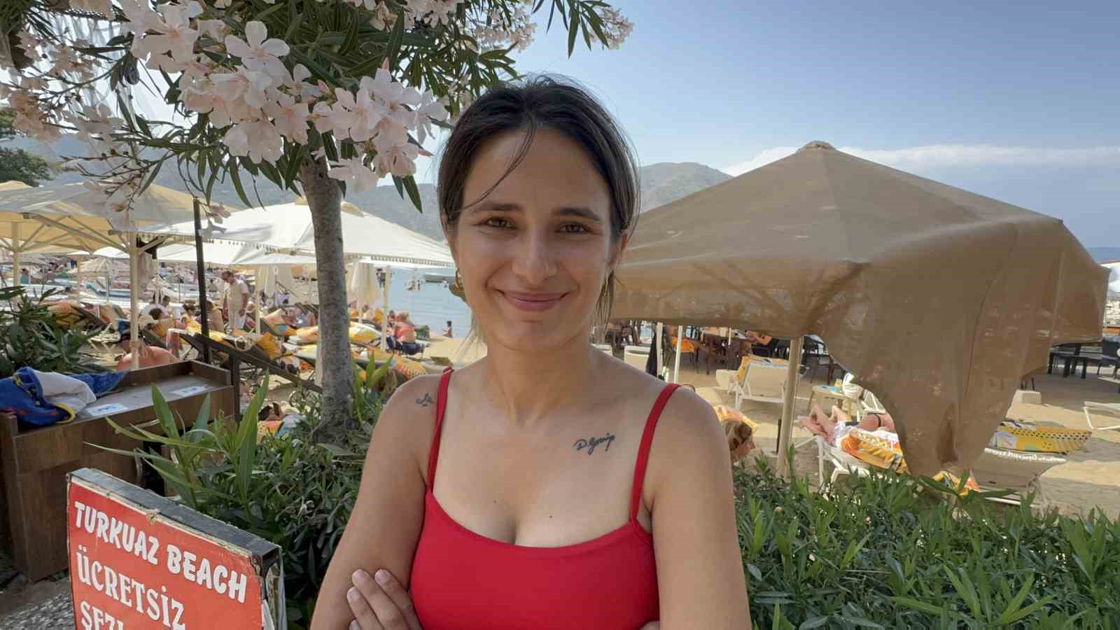 Marmaris’te bayram sıcaklığı: Tatilciler sahillere akın etti 