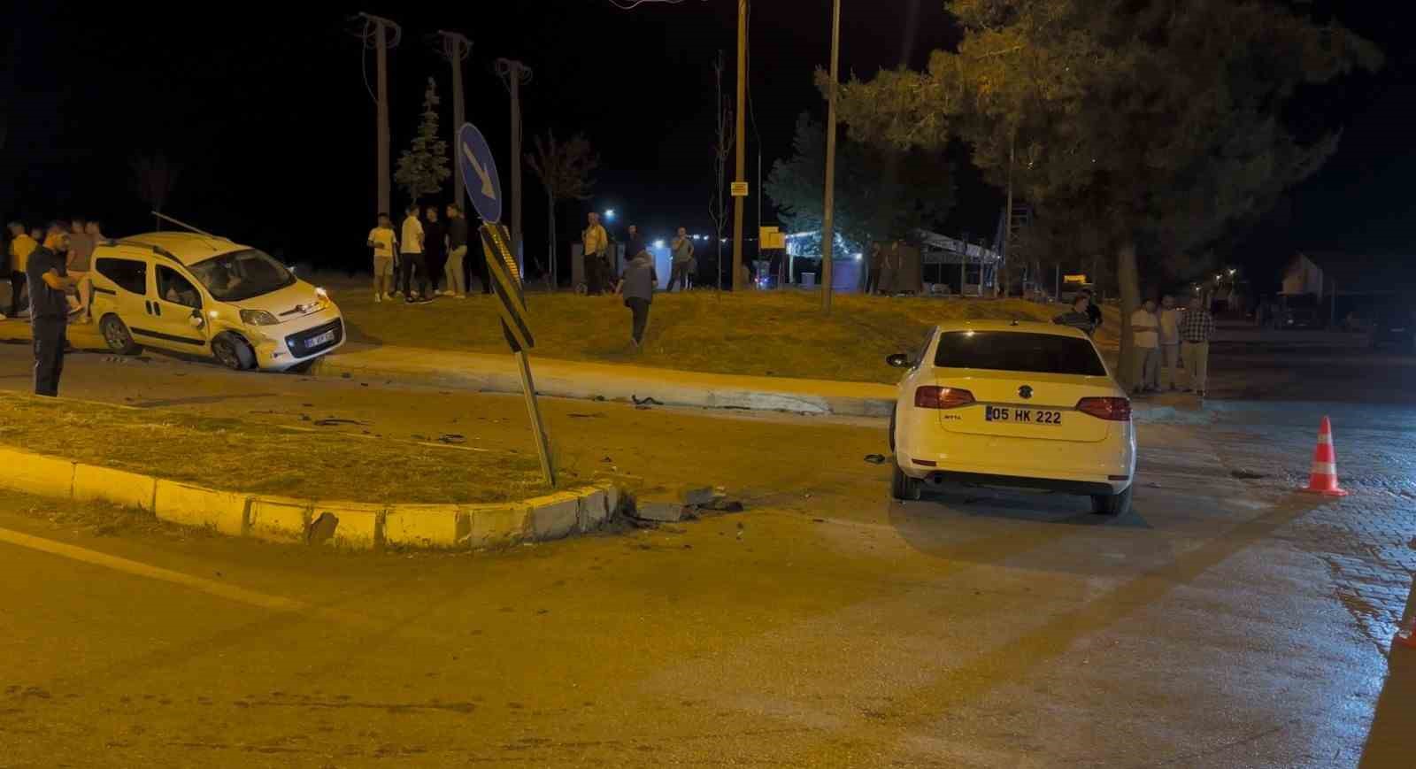 Amasya’da otomobiller çarpıştı: 1 ölü 