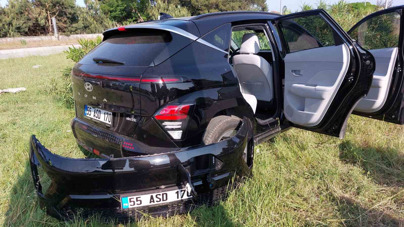 Samsun’da kavşakta 2 otomobil çarpıştı: 2 yaralı 